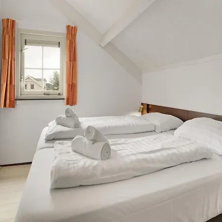 In South Holland By The Water Simonshaven