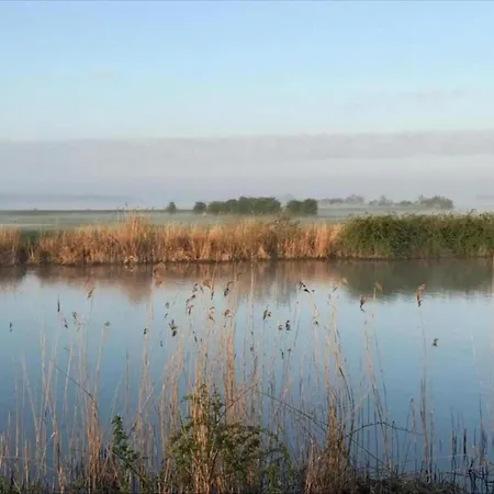 בית נופש In South Holland By The Water