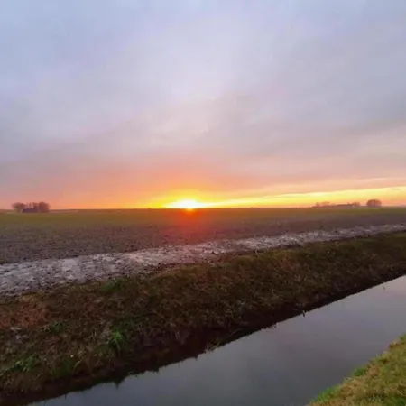 Vakantiehuis In South Holland By The Water *