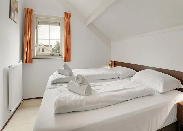 In South Holland By The Water Simonshaven