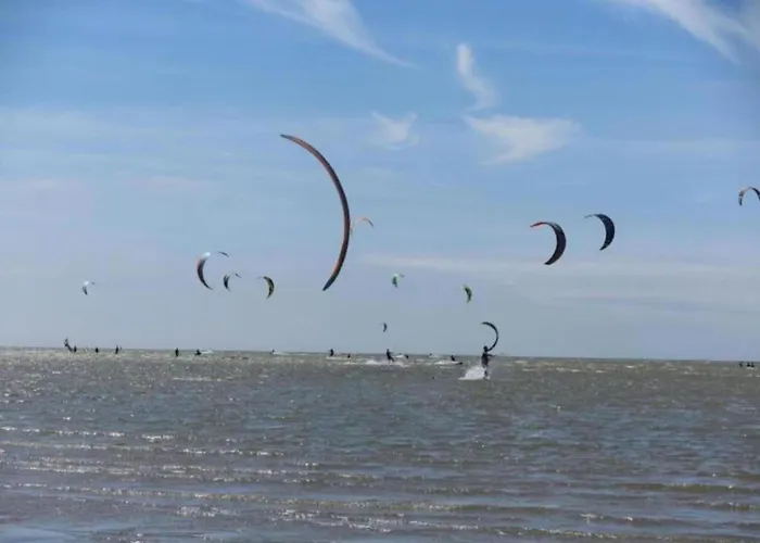 In South Holland By The Water בית נופש