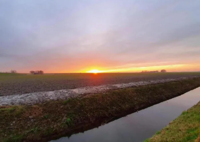 בית נופש In South Holland By The Water *