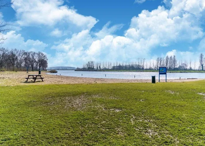 بيت للعطل In South Holland By The Water *