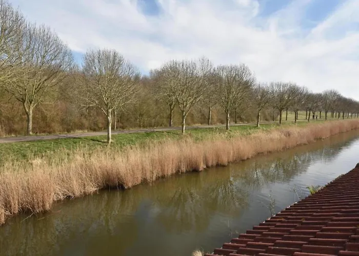 Сasa de vacaciones In South Holland By The Water Simonshaven